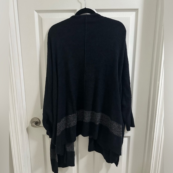 Barefoot Dreams Cozy Chic Lite Cliffside Wrap Cardigan O/S Black Graphite - Picture 5 of 9